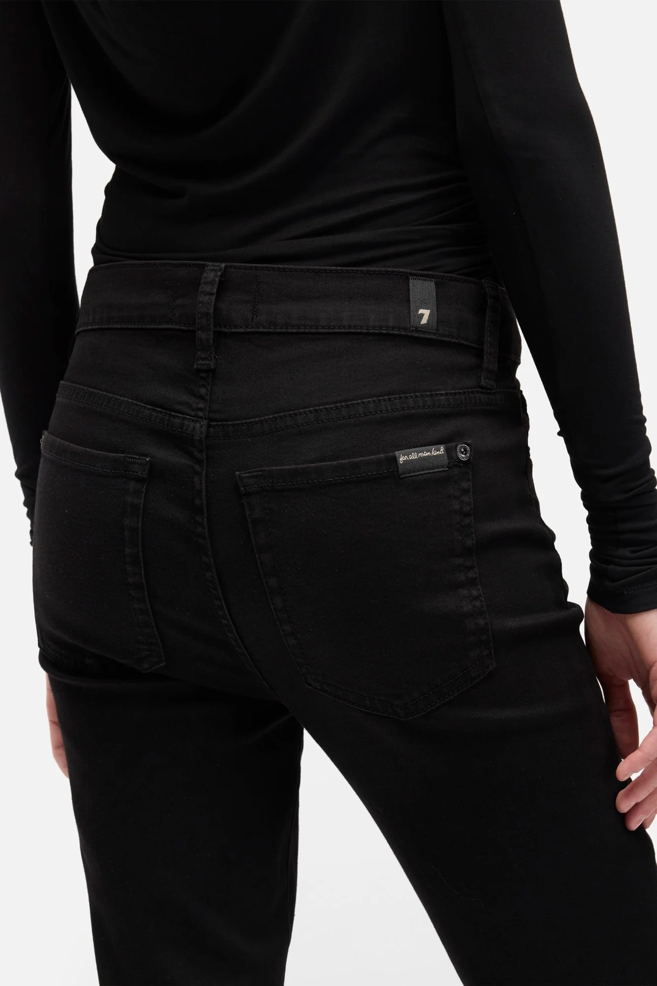 B(air) Ankle Skinny in Rinsed Black - Image 4