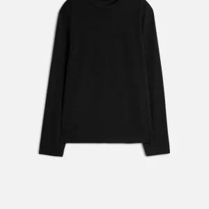 Luxe Performance Long Sleeve Tee in Black
