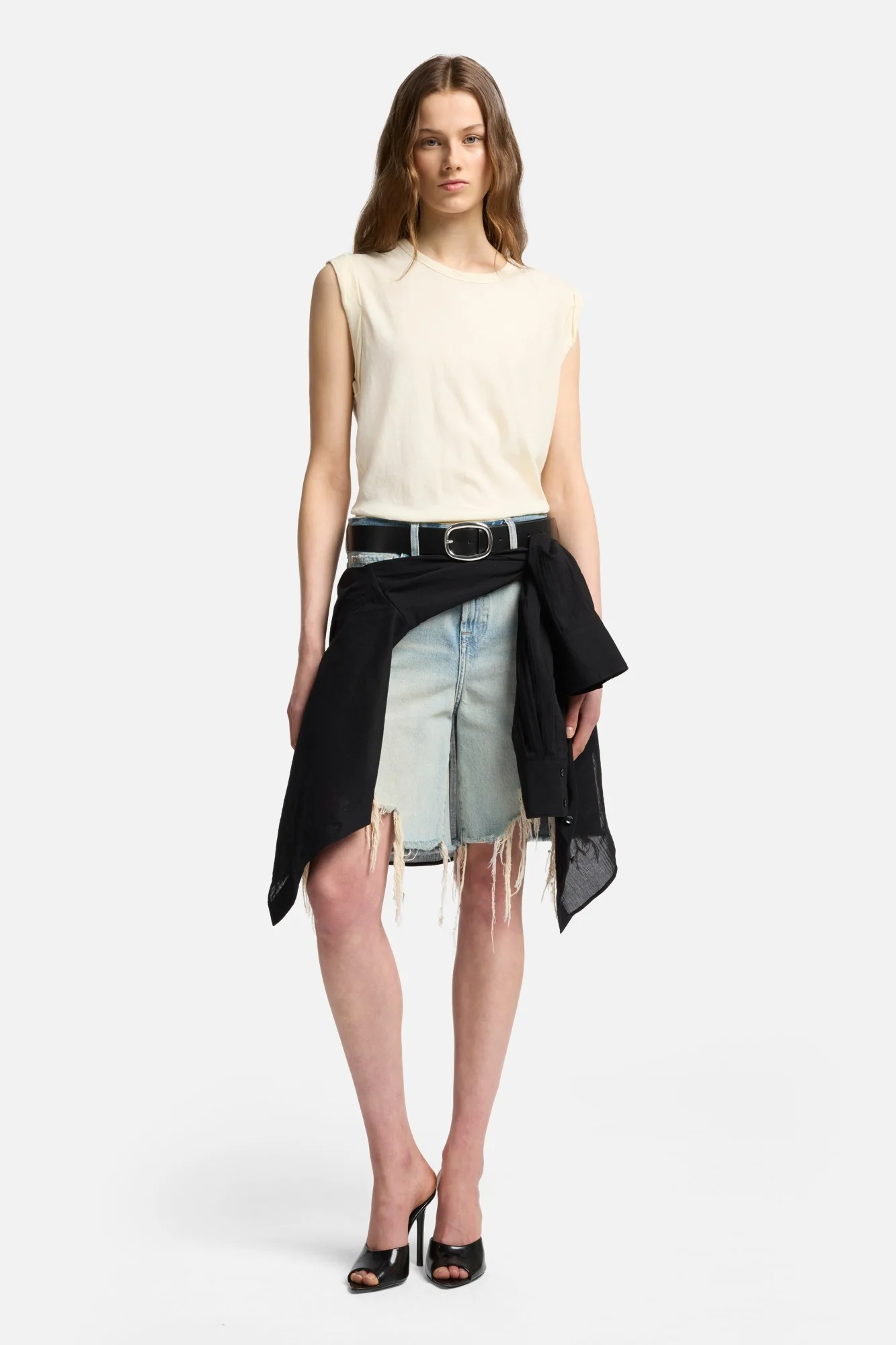Linen Blend Muscle Tee in Ivory - Image 2