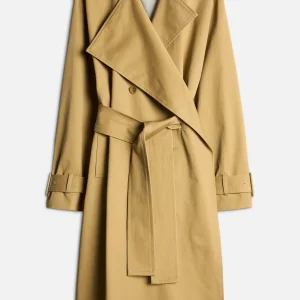 Oversized Cape Trench in Stratford