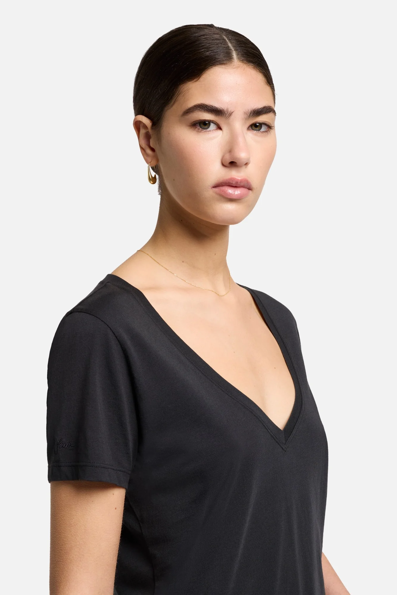 Pima Cotton Easy V-Neck Tee in Moonless Night - Image 3