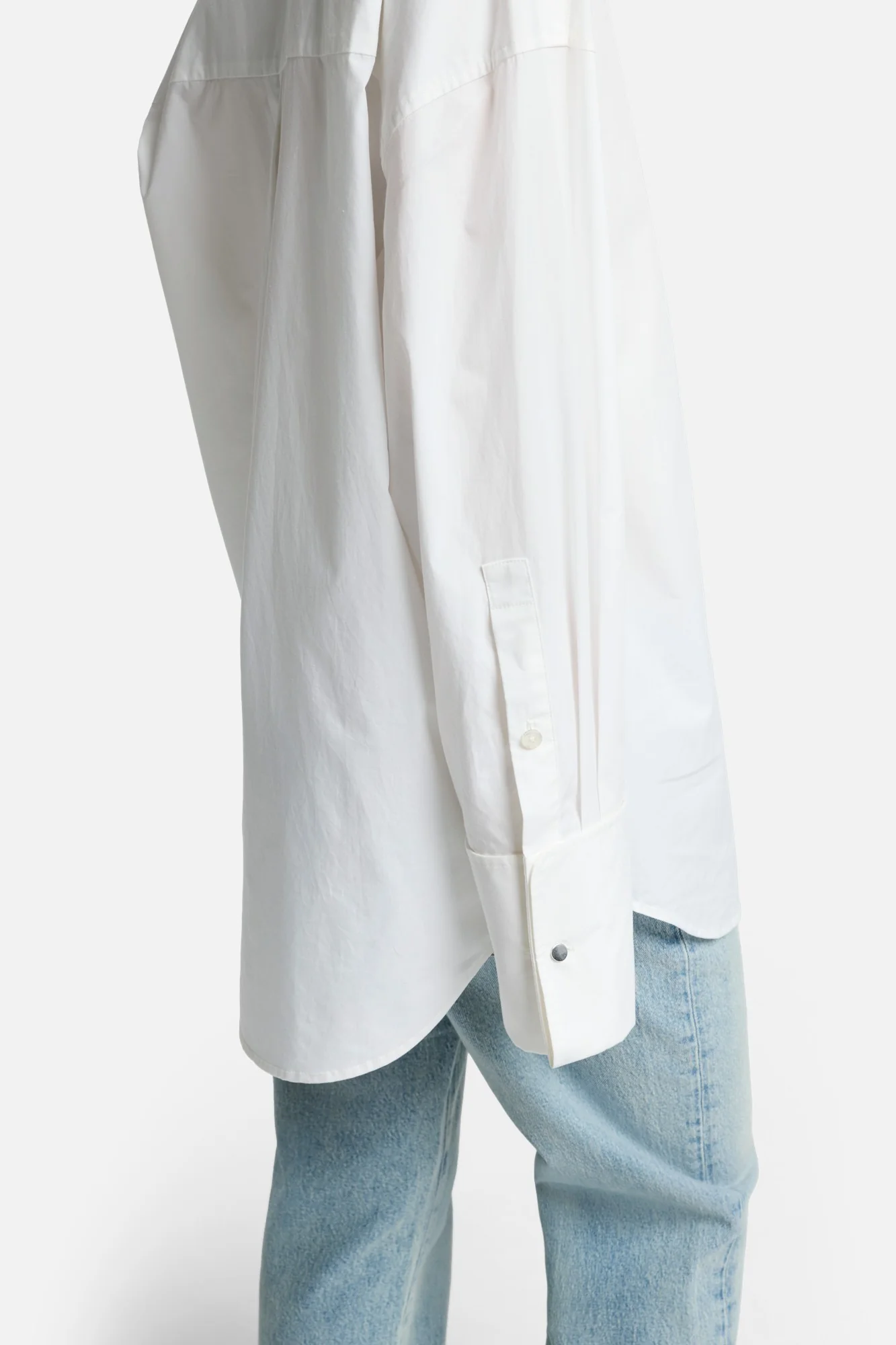 Poplin Oversized Shirt in White - Image 7