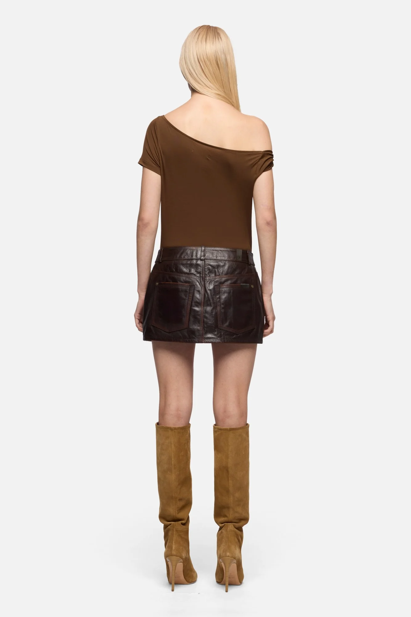 MINI SKIRT in Leather Vintage Brown - Image 5