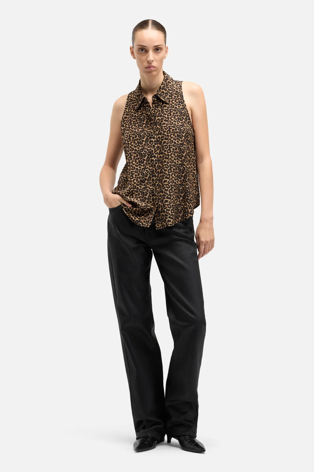 Sleeveless Silk Button Down in Leo - Image 2