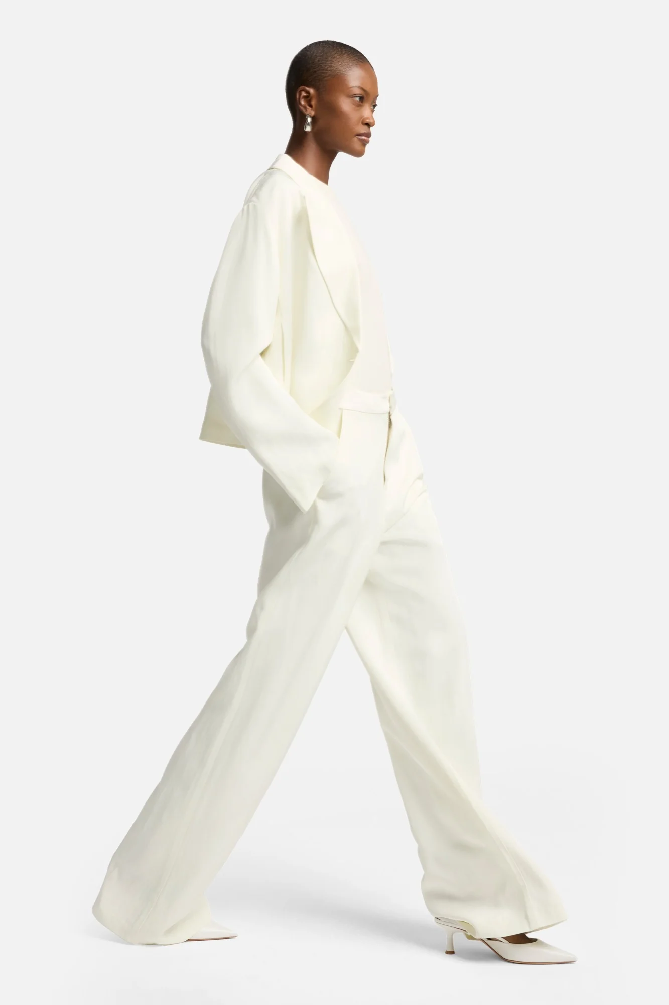 Cropped Linen Blend Blazer in Ivory - Image 7