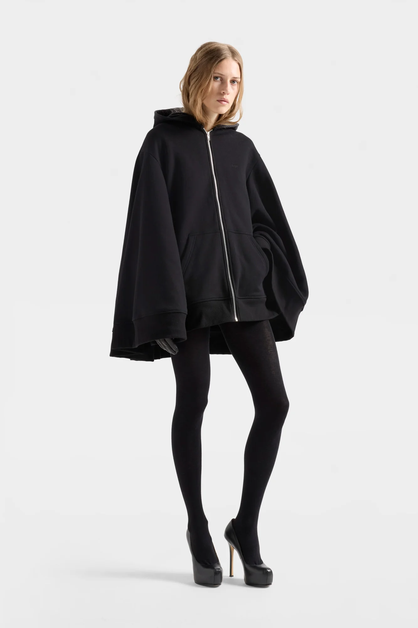 OVERSIZE ZIP HOODIE in Black - Image 2