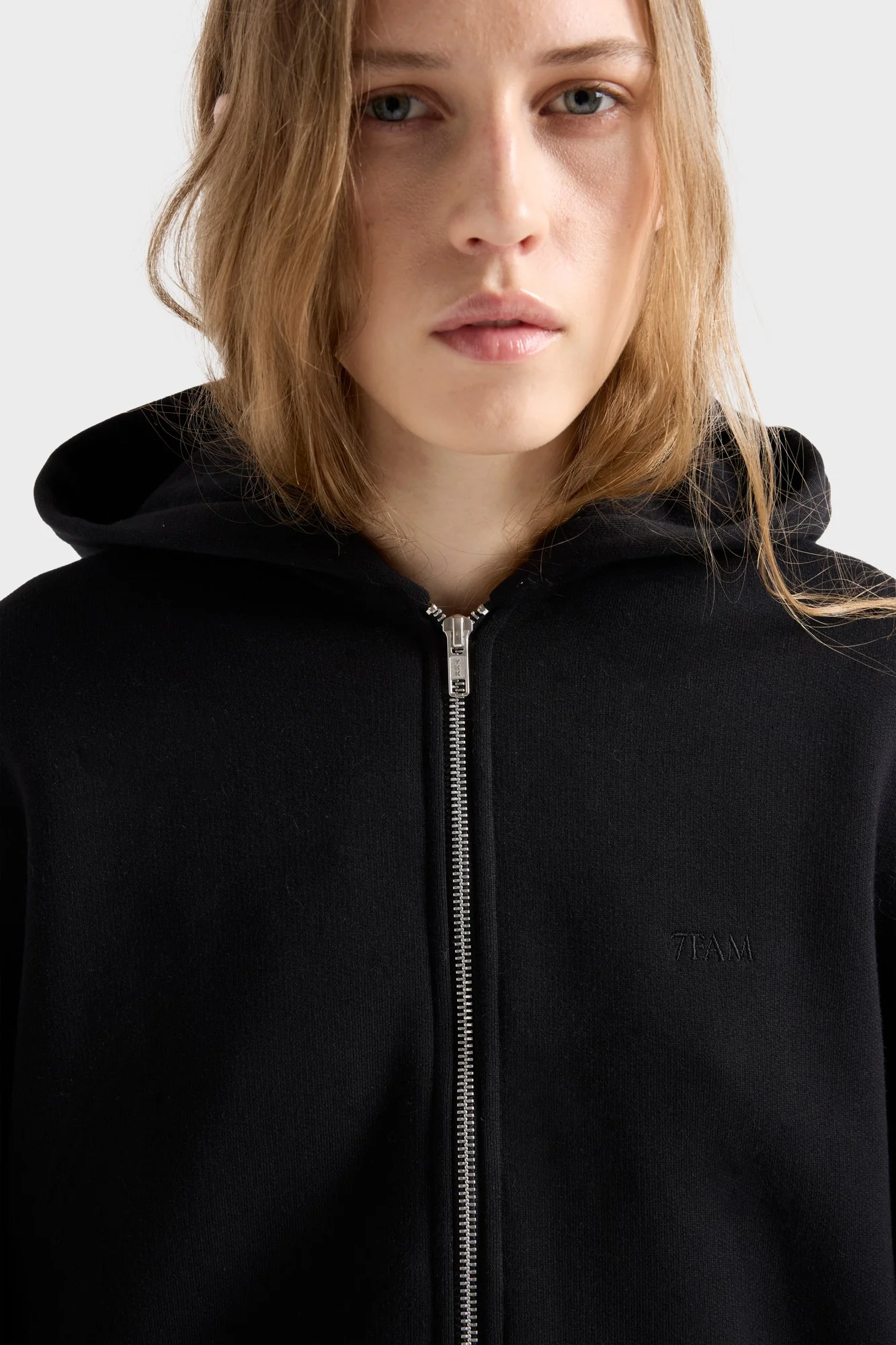 OVERSIZE ZIP HOODIE in Black - Image 4