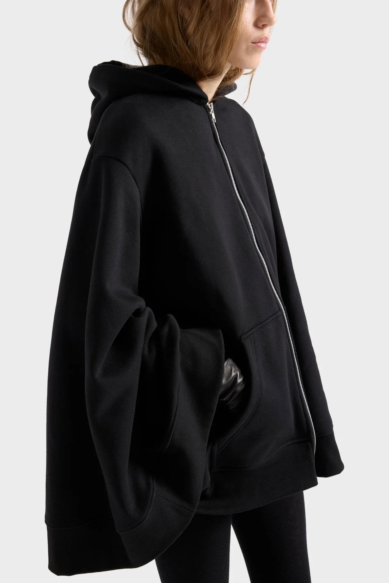 OVERSIZE ZIP HOODIE in Black - Image 6