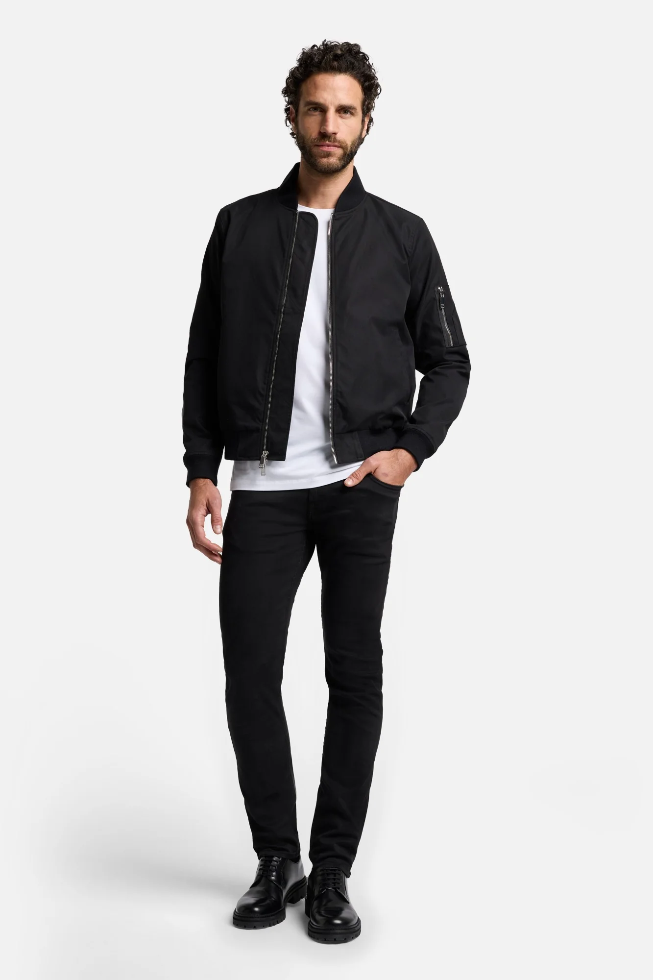 Luxe Performance Plus Paxtyn in Black
