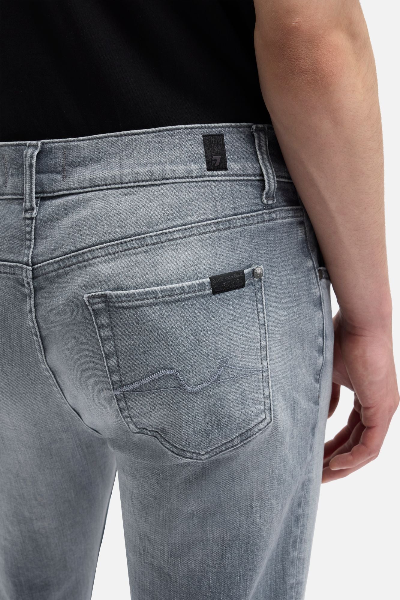 Luxe Performance Slimmy Tapered in Urban - Image 4