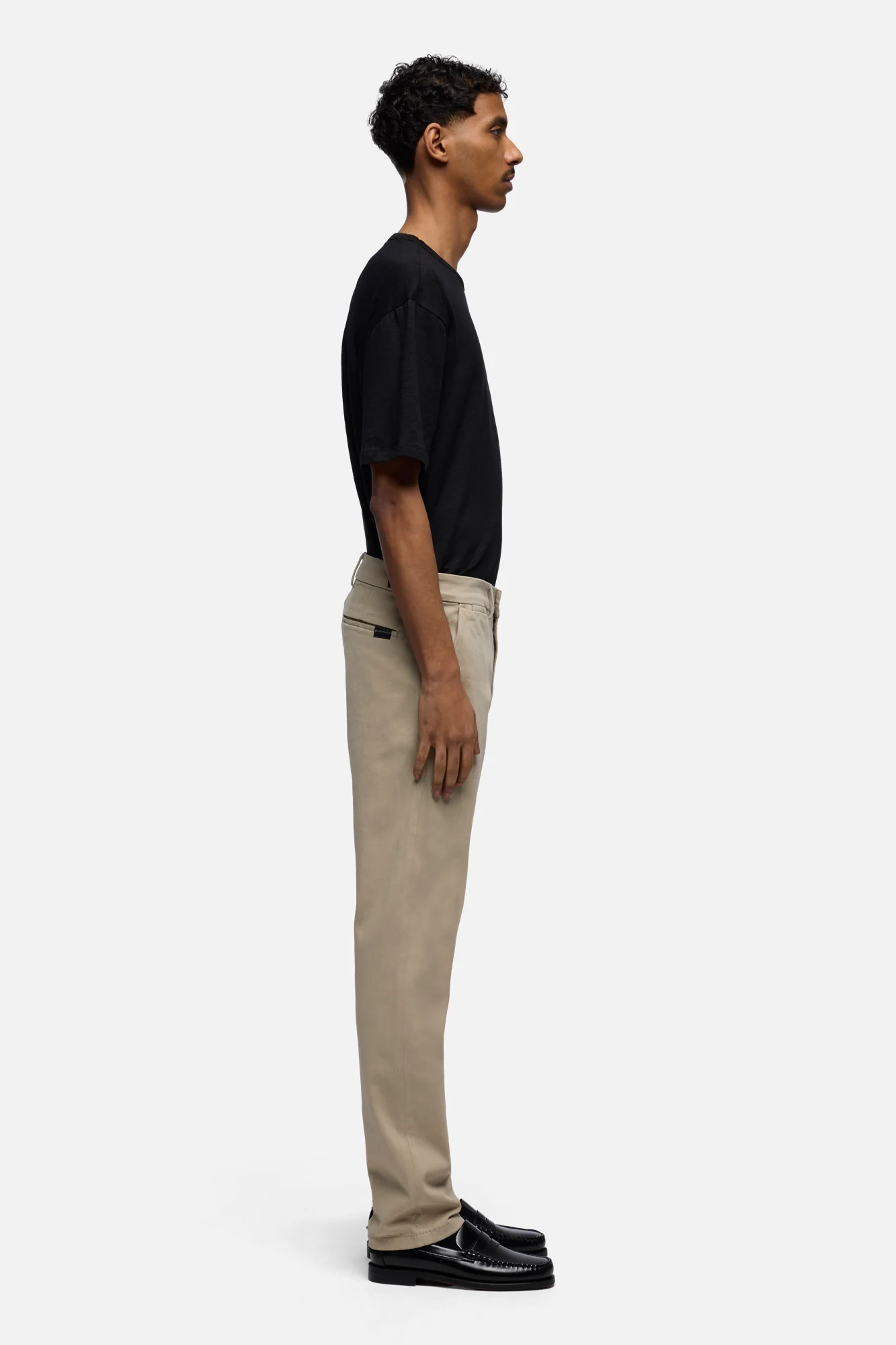SLIMMY CHINO in Luxe Performance Sateen Biscuit - Image 6