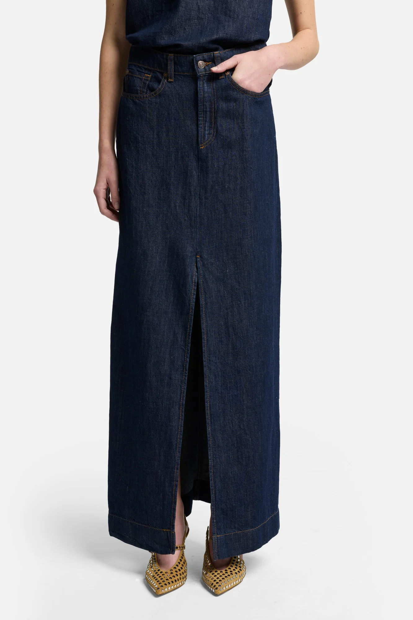 Indigo Linen Calla Skirt in Blueberry - Image 3