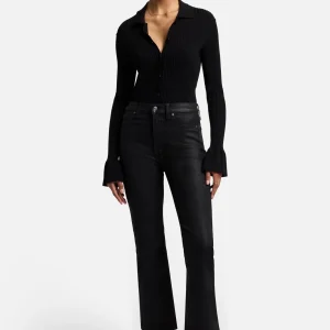 High Waist Slim Kick in Coated Black