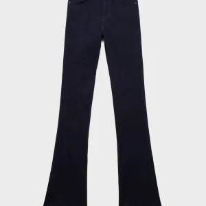 BOOTCUT in B(air) Majesty