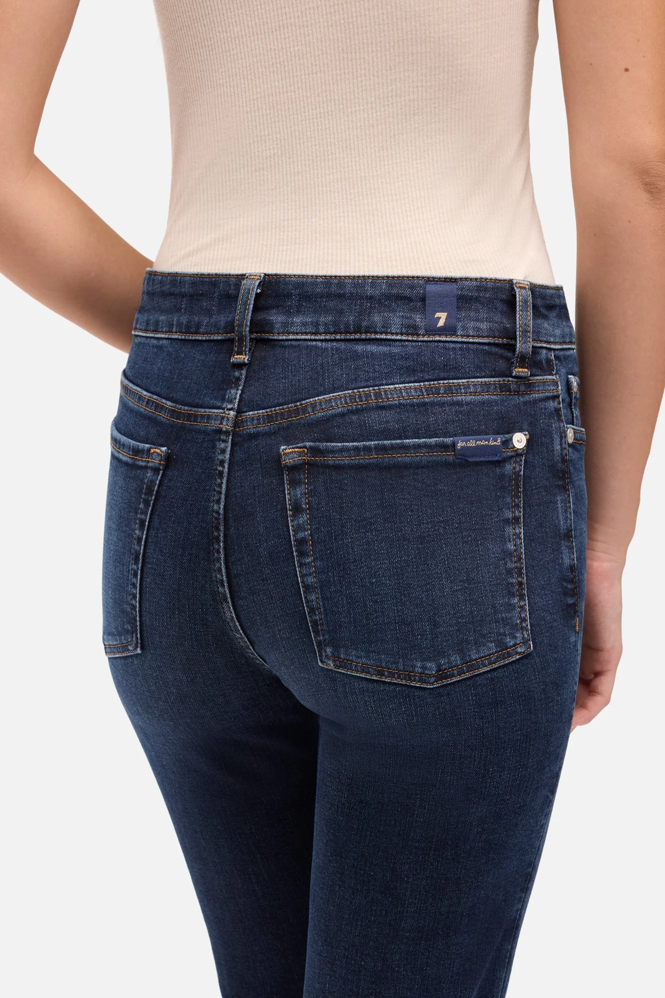 LEGGY BOOTCUT in Slim Illusion Midnight Fade - Image 4