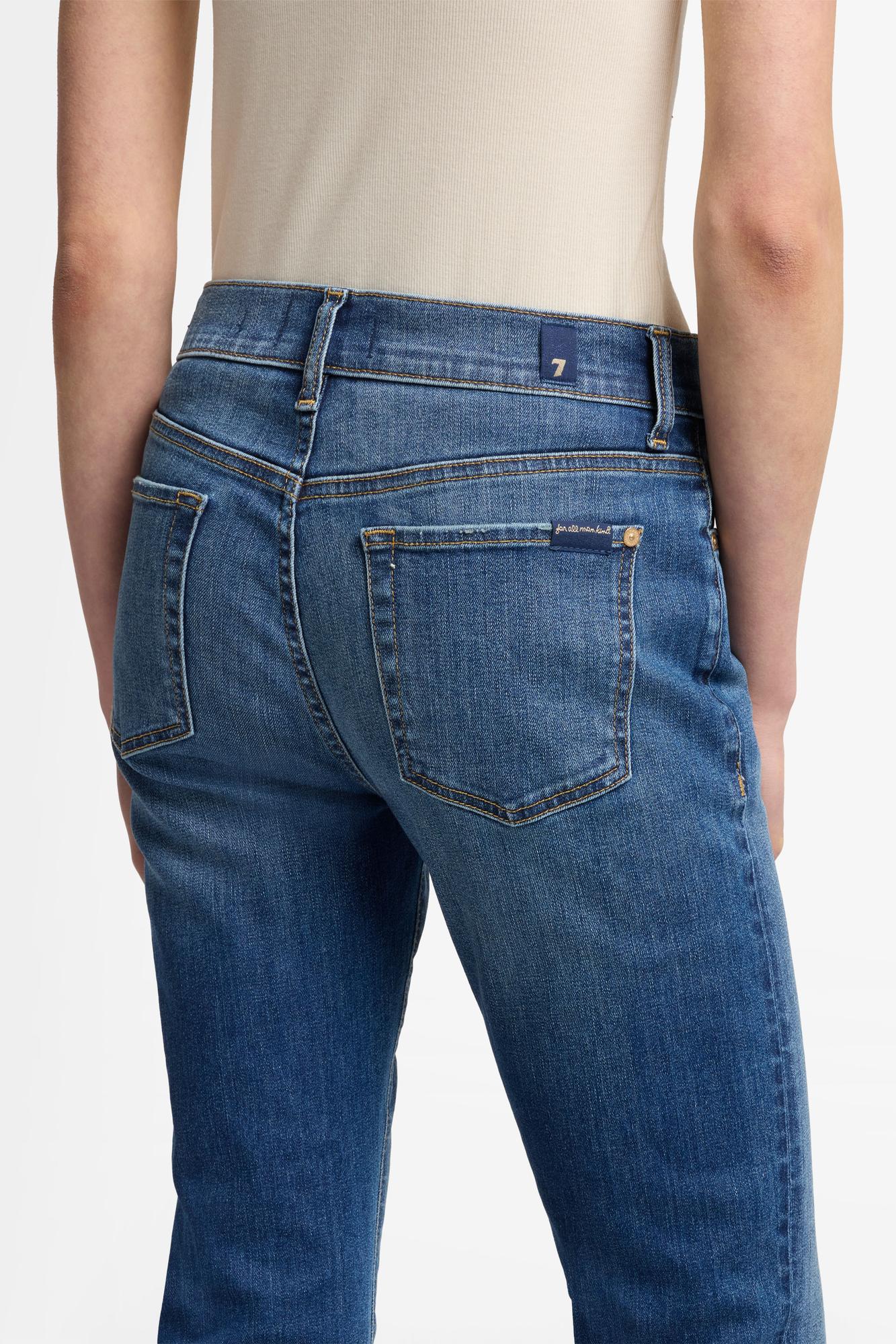 RELAXED SKINNY in Slim Illusion Royalty - Image 4