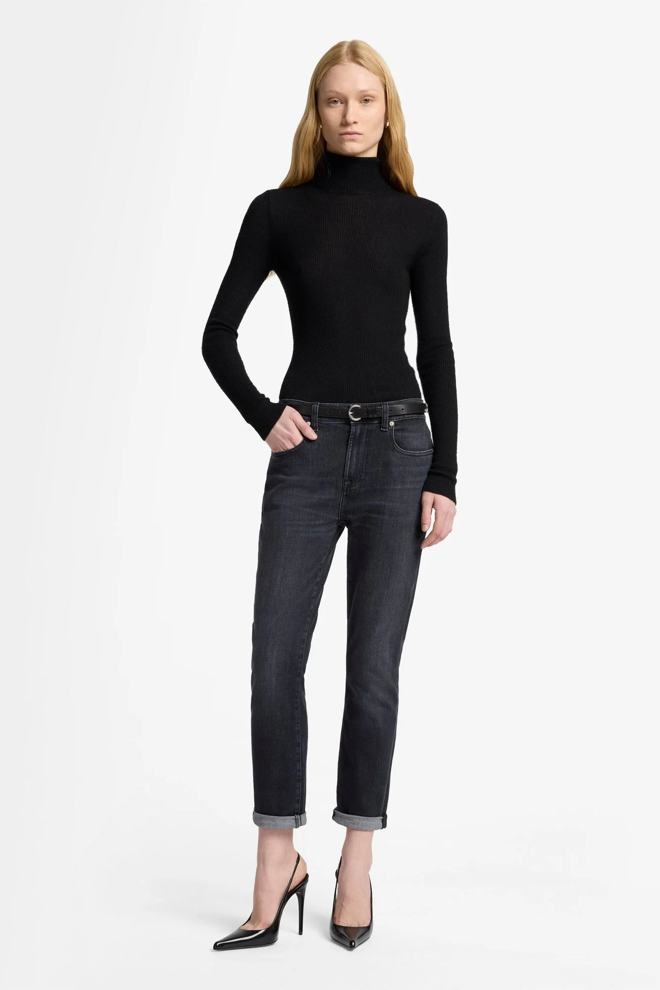 RELAXED SKINNY in Slim Illusion Blacky - Image 2