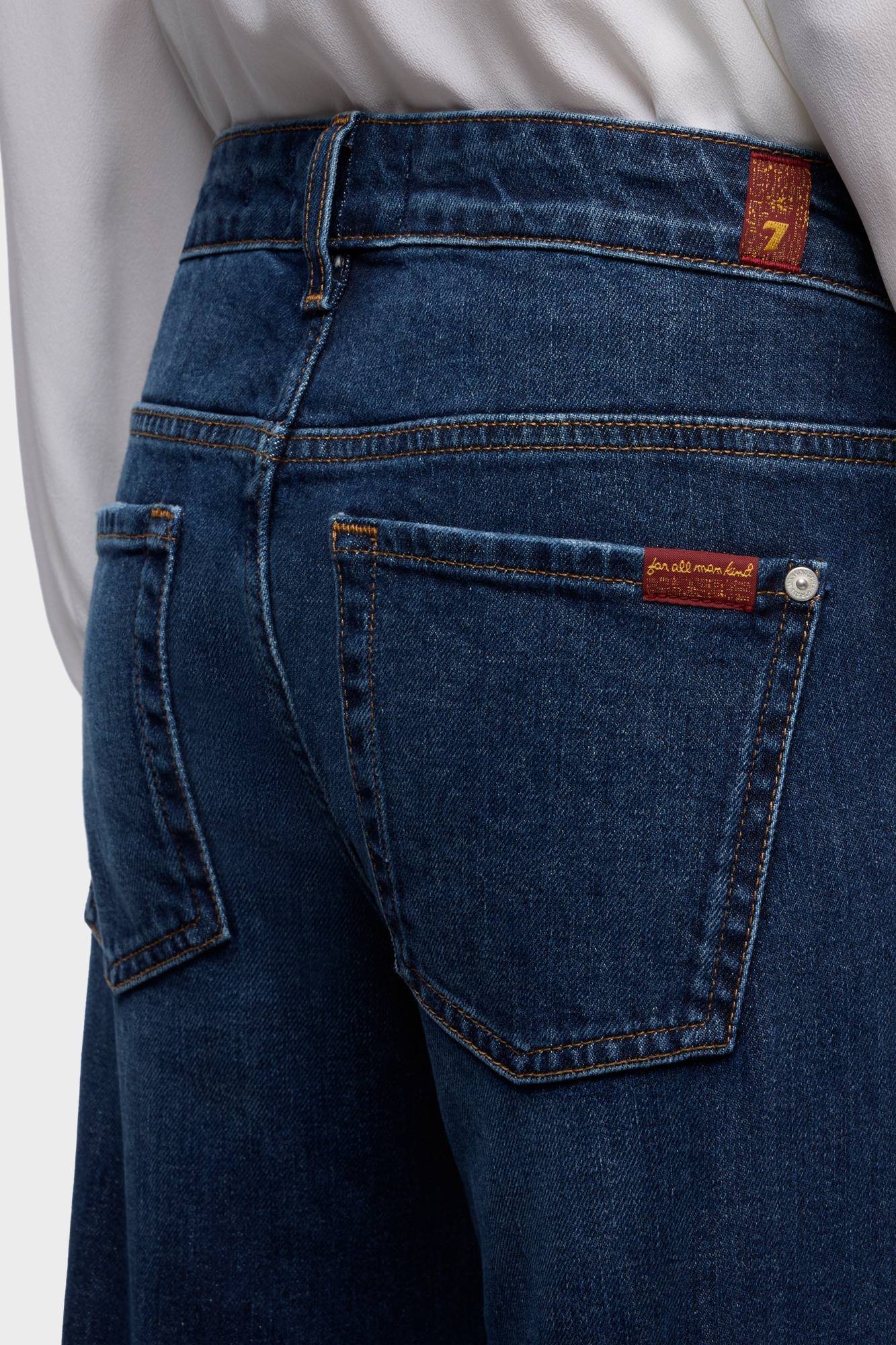 LOW FLARE in Denim Indiglow - Image 4