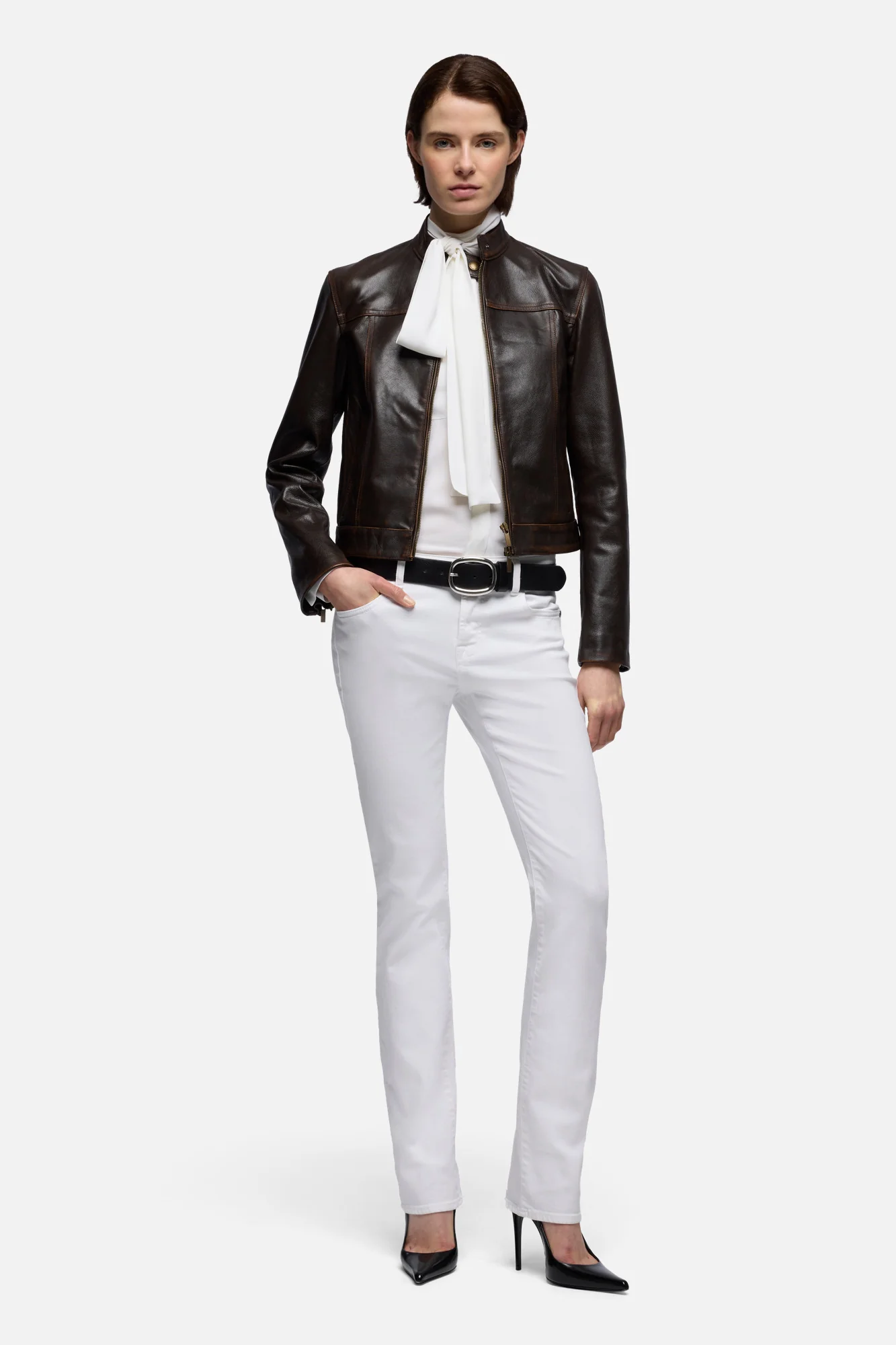 THE SLIM in Slim Illusion Pure White - Image 2