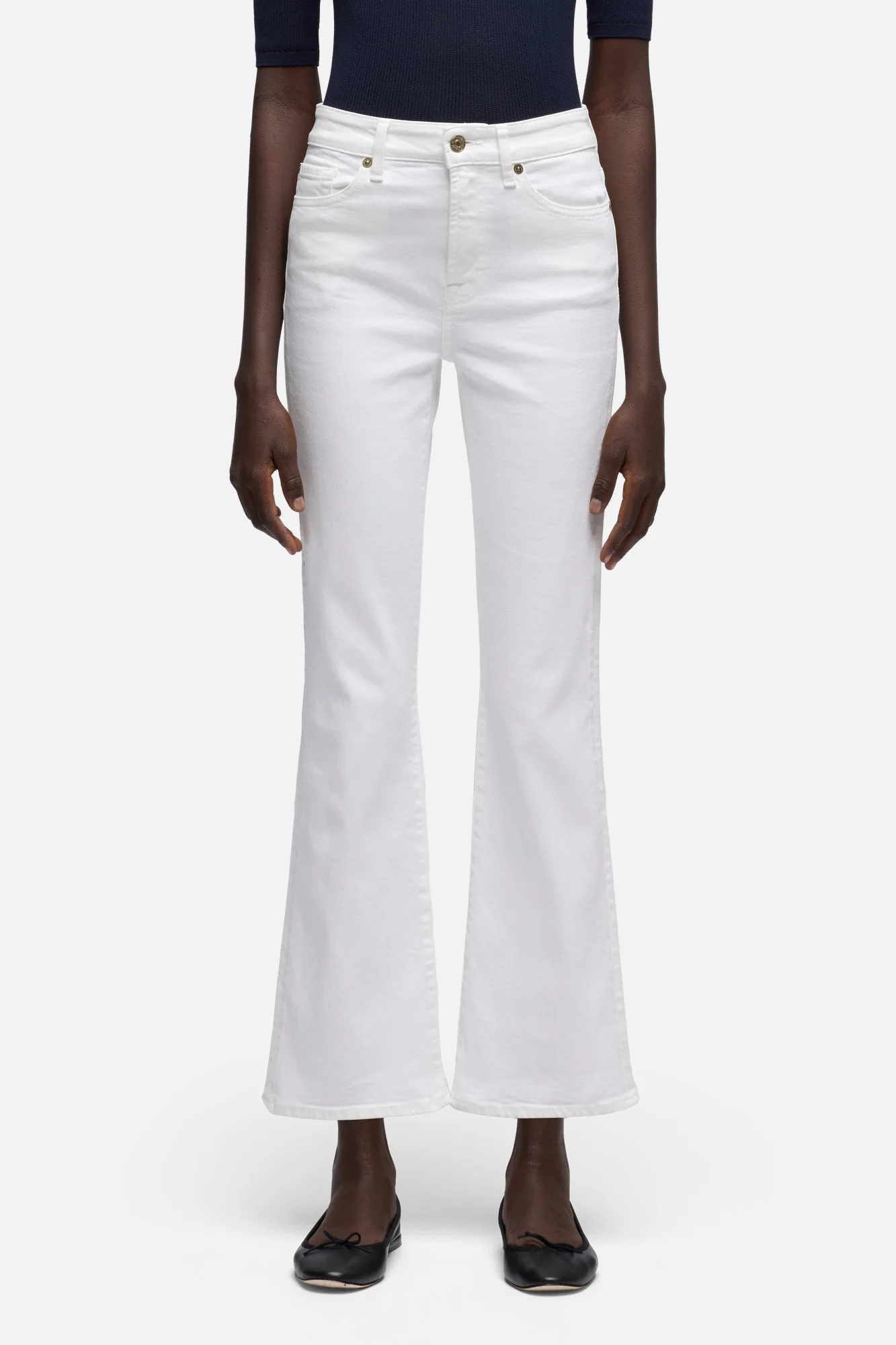 CROPPED BOOT in Slim Illusion Pure White - Image 3