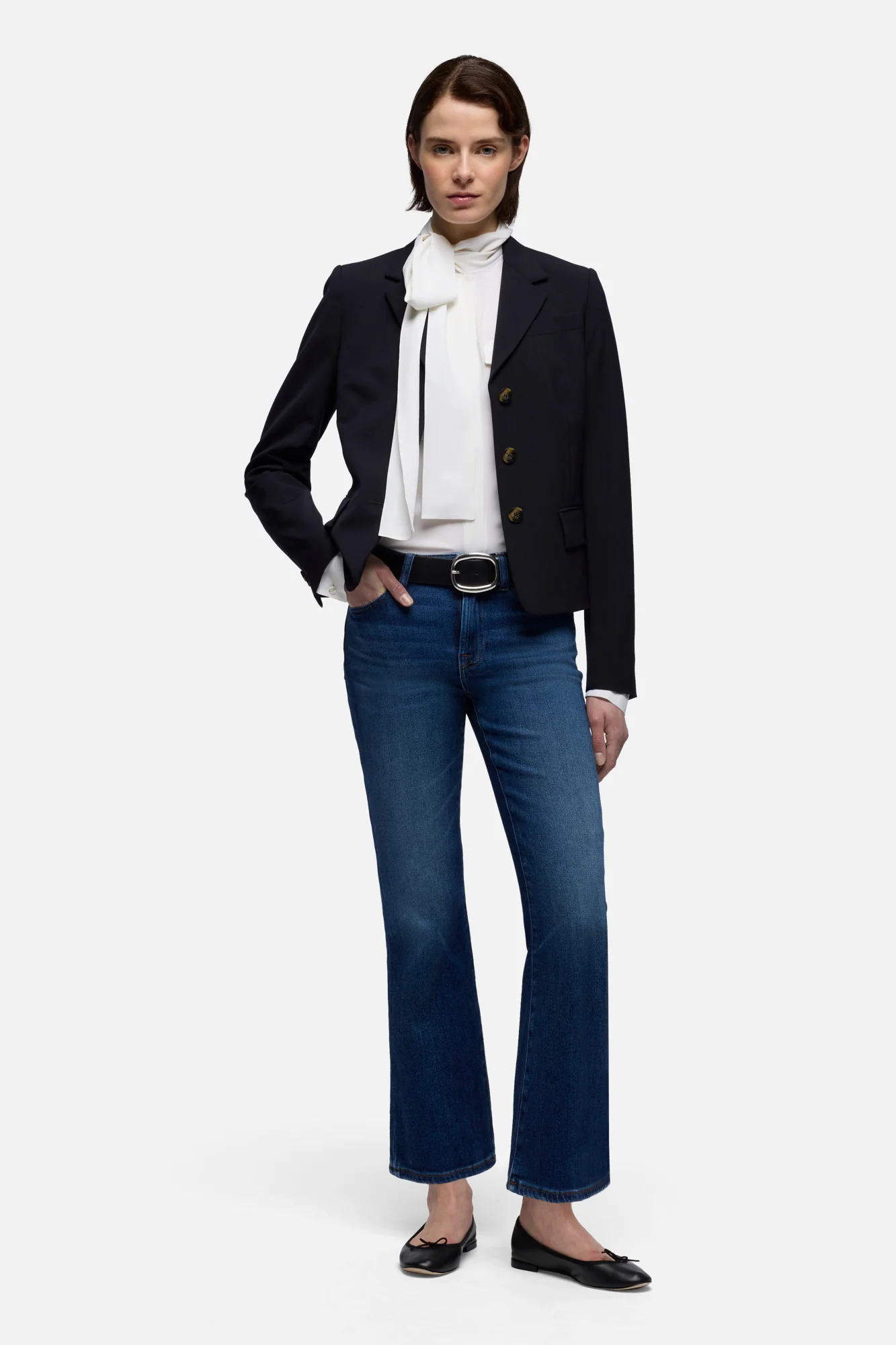 CROPPED BOOT in Slim Illusion Current - Image 2