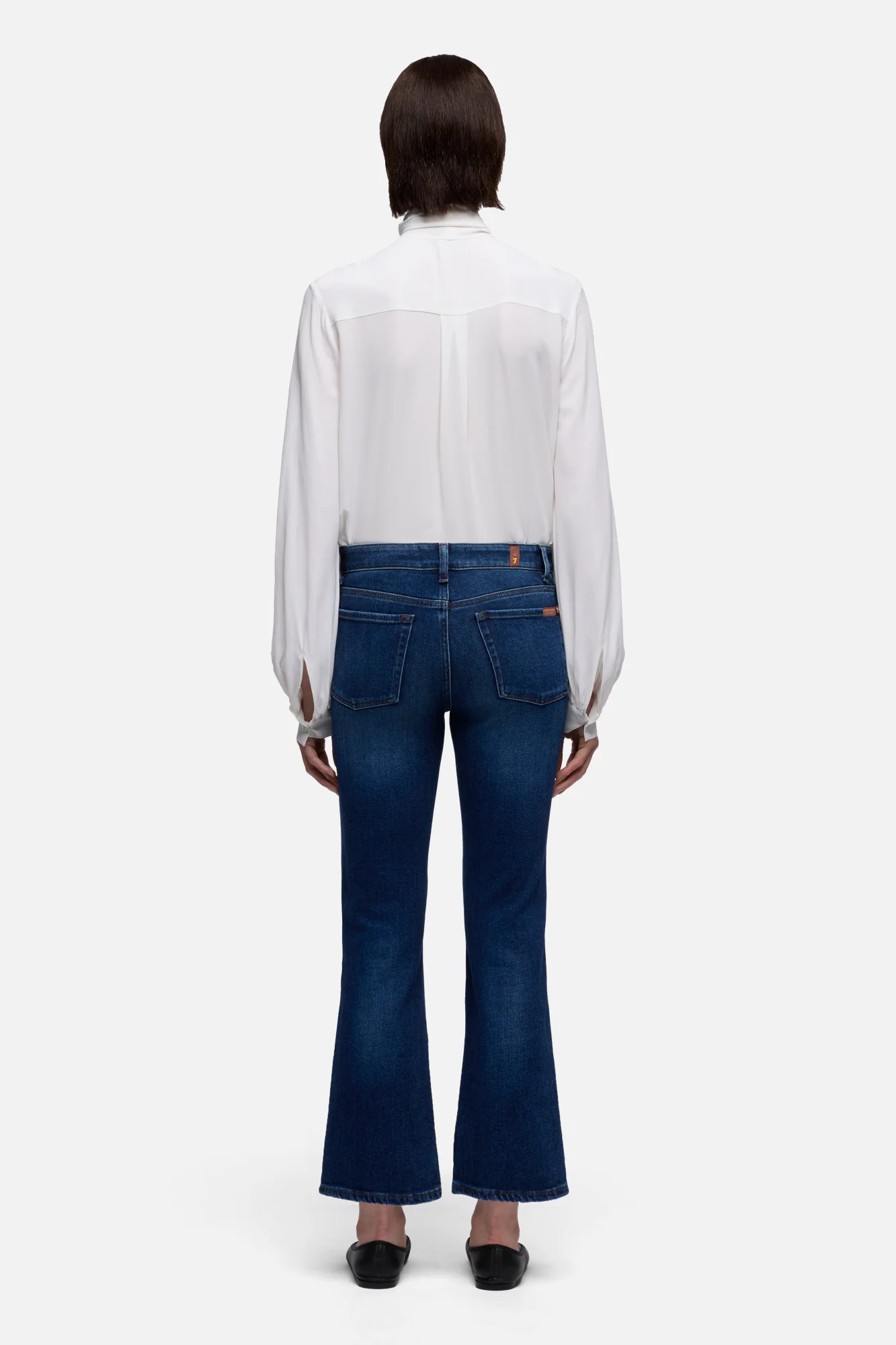 CROPPED BOOT in Slim Illusion Current - Image 5