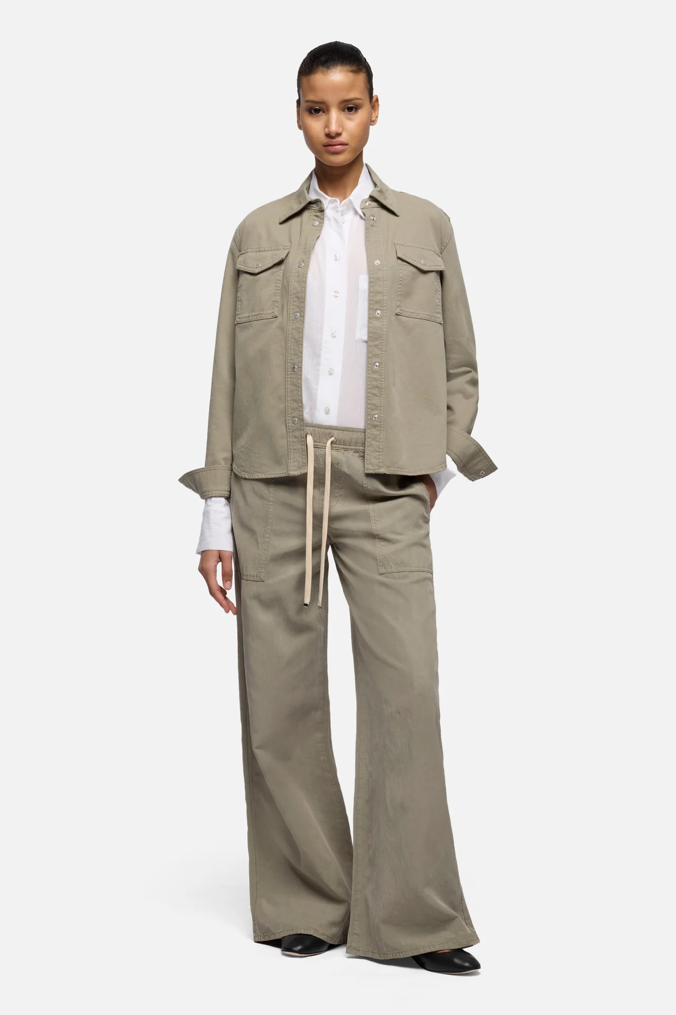 UTILITY PULL ON WIDE LEG in Lyocell Linen Military - Image 2