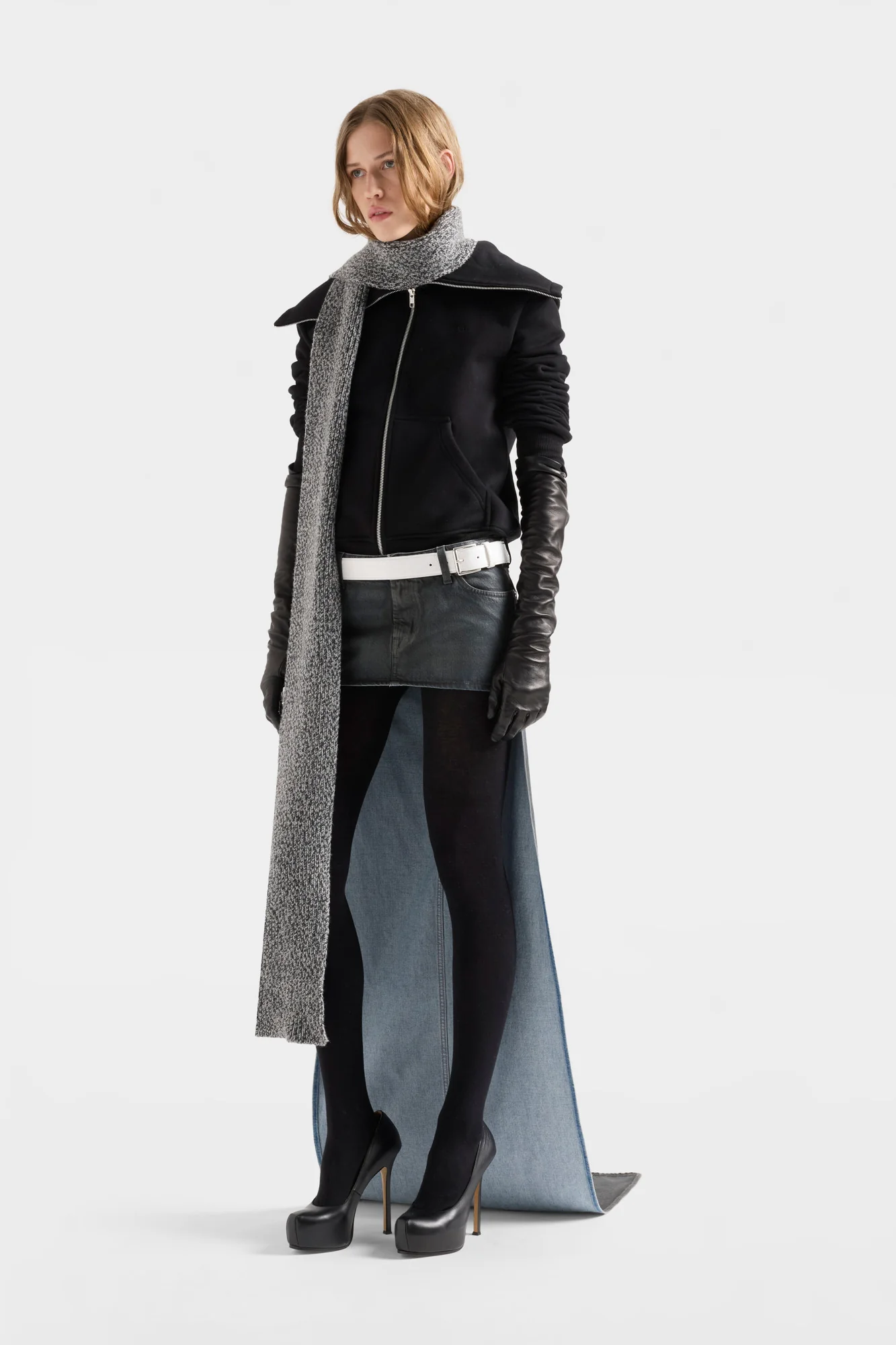 ASYMETRIC MINI SKIRT in Denim Nolita - Image 2
