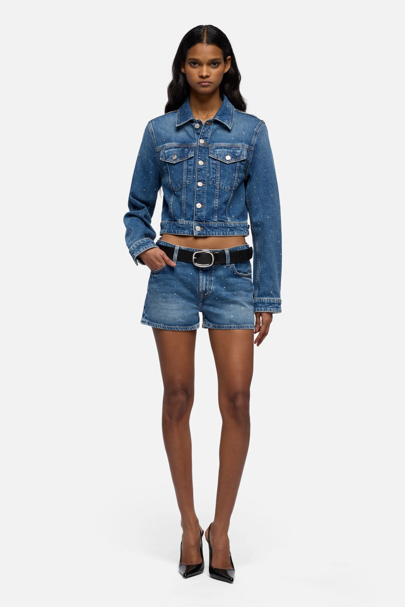 EMBELLISHED SHORT in Comfort Blue Shine - Image 2