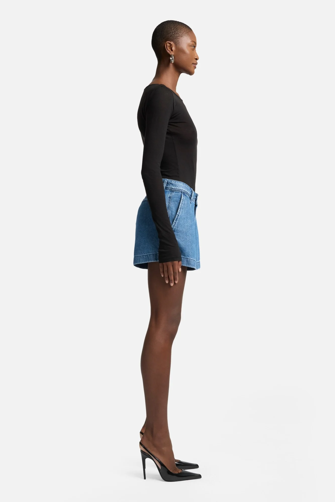Weightless Pleated Denim Short in Hilo - Image 6