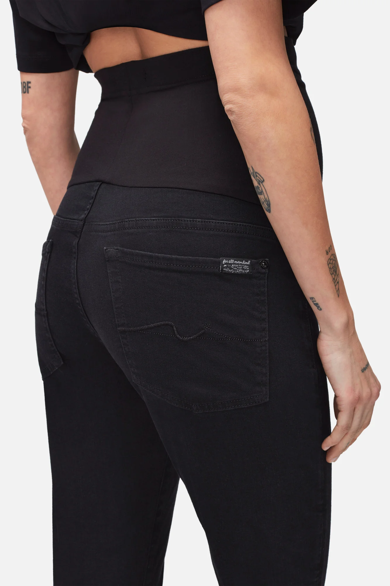 STRAIGHT MATERNITY in Slim Illusion Luxe Gravity - Image 3