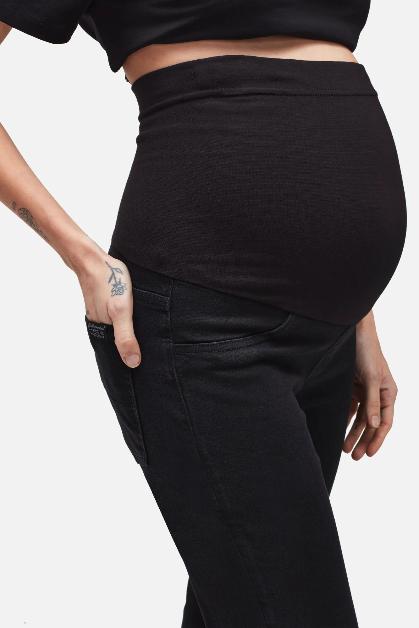 STRAIGHT MATERNITY in Slim Illusion Luxe Gravity - Image 6
