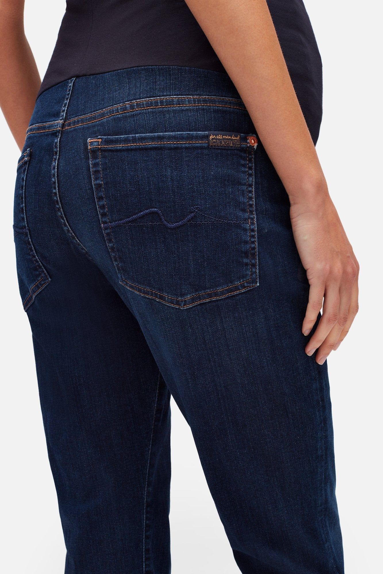 STRAIGHT MATERNITY in Slim Illusion Luxe Starlight - Image 4