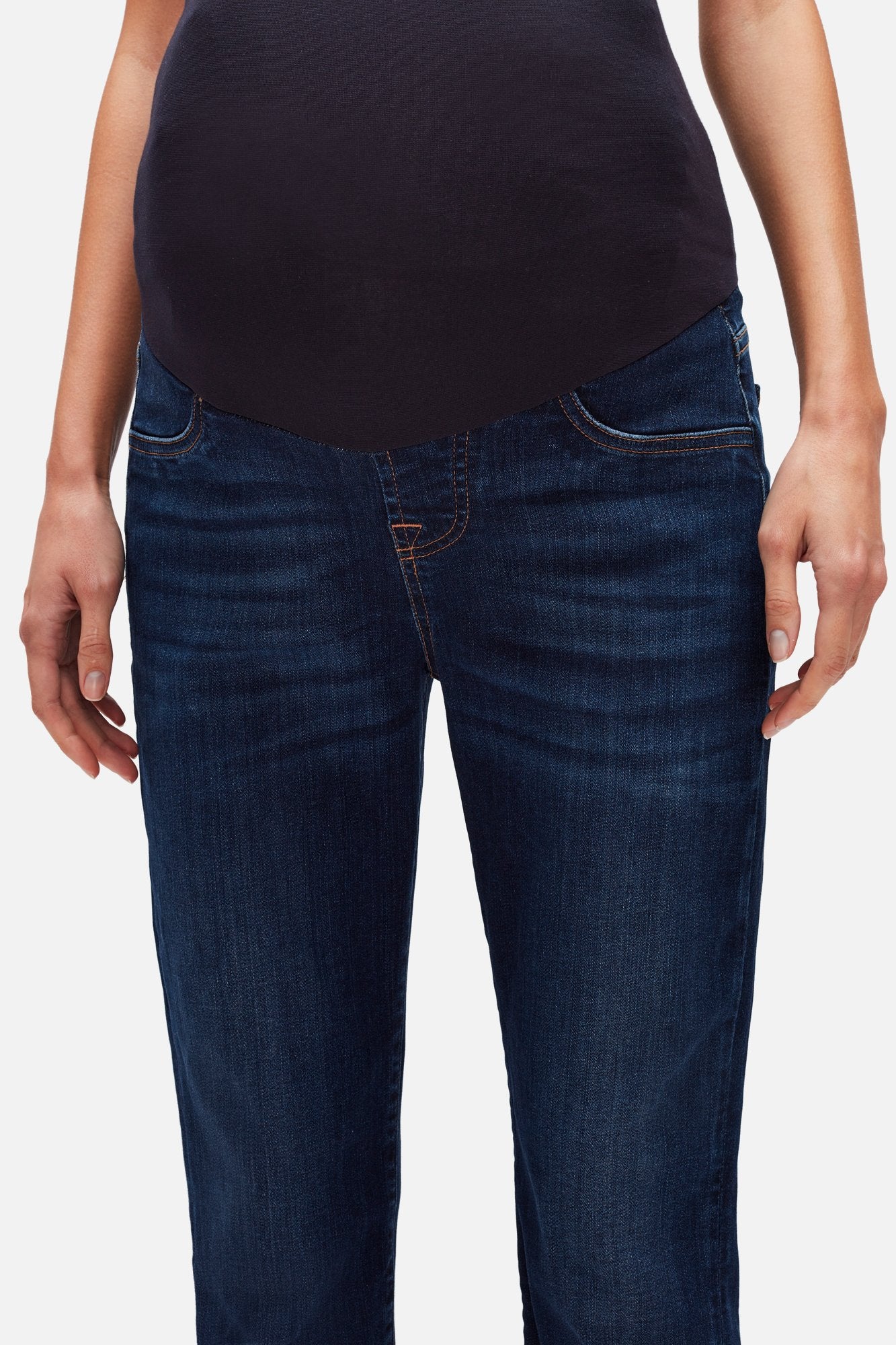 STRAIGHT MATERNITY in Slim Illusion Luxe Starlight - Image 3