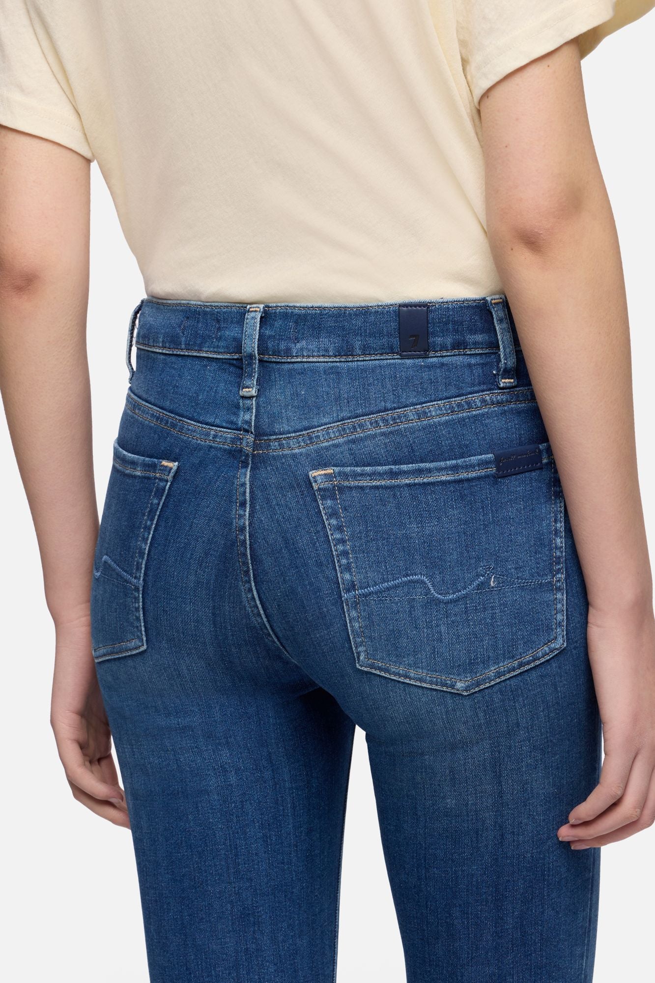 HIGH WAIST SKINNY CROP in Slim Illusion Saturday - Image 4